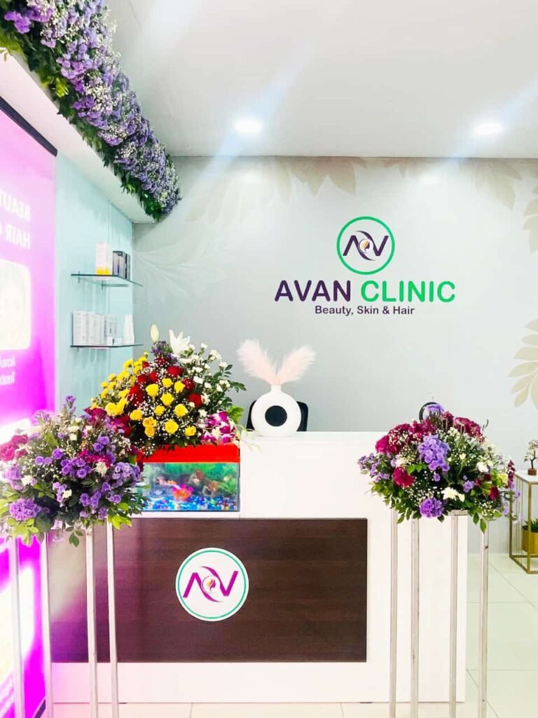 avan clinic front office